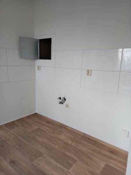 Küche E-Herd wird gestellt