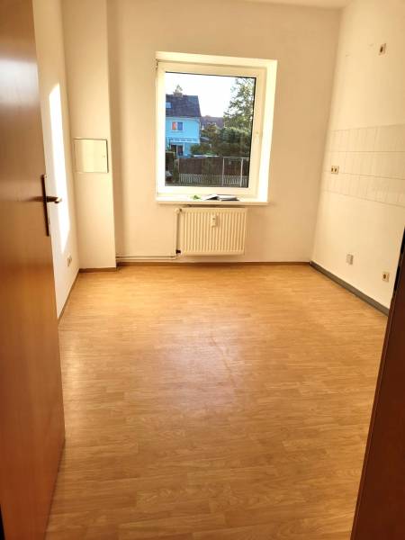 Küche, Elektroherd wird gestellt