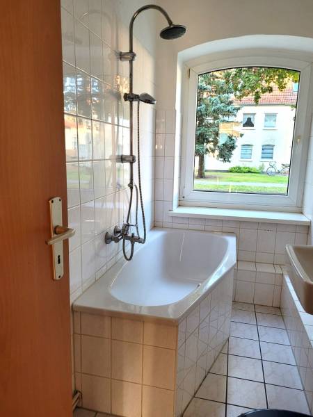 Badezimmer mit Badewanne