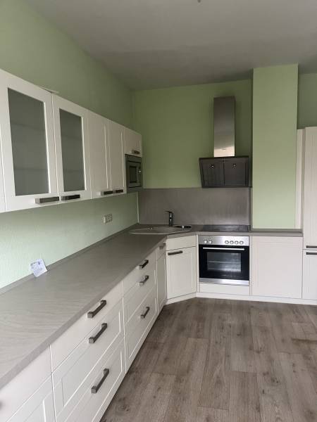 Küche kann vom Vormieter übernommen werden