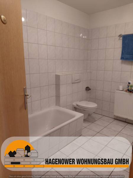 Badezimmer mit Badewanne